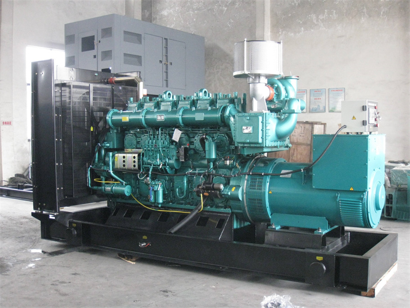 抚松200KW 柴油发电机的油耗是多少?